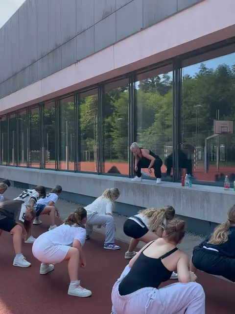 Prvi dan Hype dance kempa je za nami. 🍉💦💃🏼☀️ Fajn se mamo, kaj naj druga rečem.😎